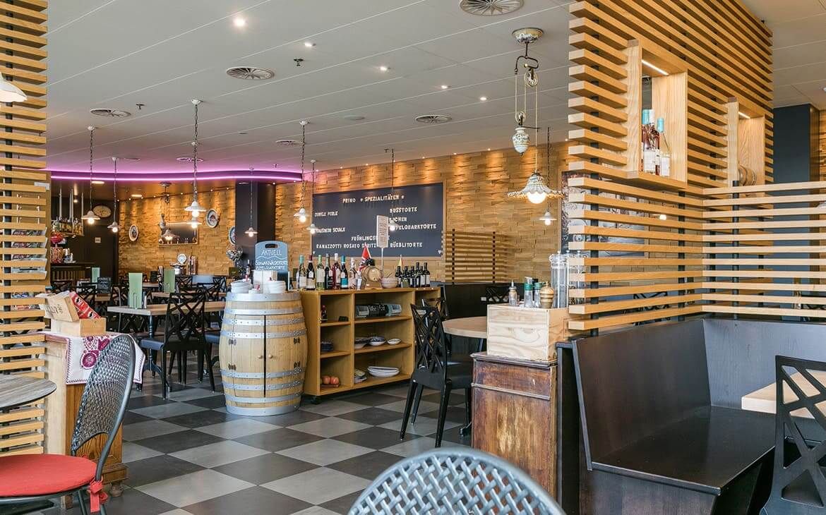 Primo Restaurant